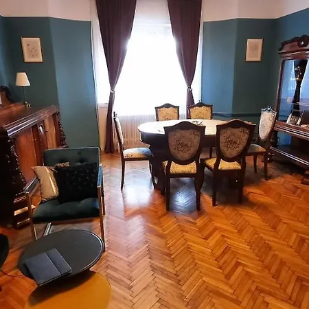 Apartment Hi-bp Garden Batsanyi With 4 Near The Train With Free Parking Budapest